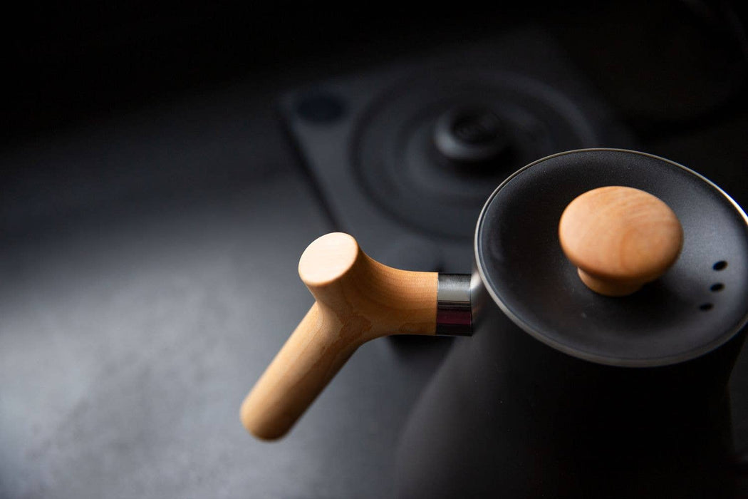 Stagg EKG, Matte Black w/ Maple Accents